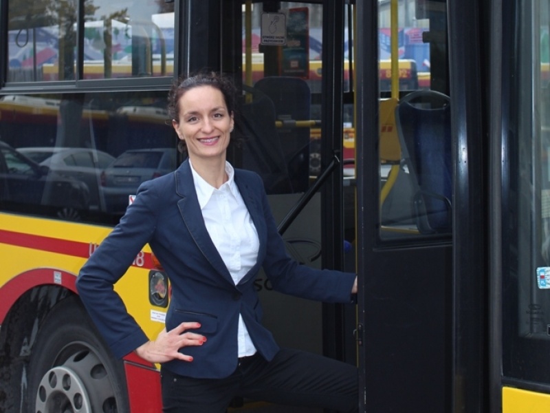 Marta Brzozowska jest setną kobietą kierowcą zatrudnioną w Miejskich Zakładach Autobusowych. Fot. Miejskie Zakłady Autobusowe Sp. z o.o.