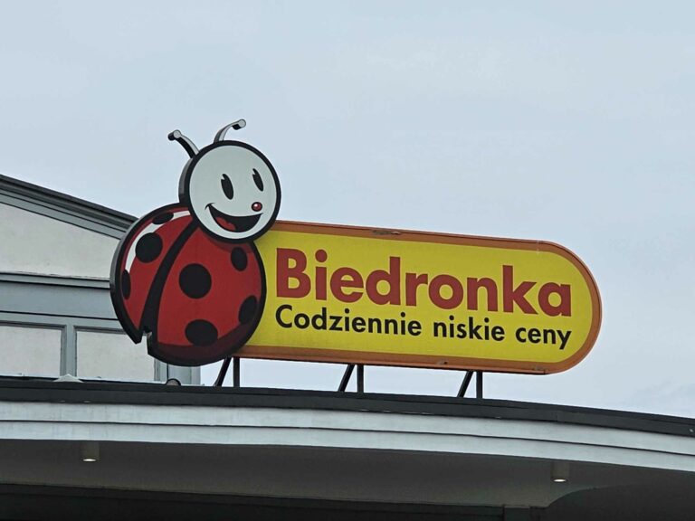 Gigantyczne promocje na weekend w Biedronce Tłumy pójdą na zakupy