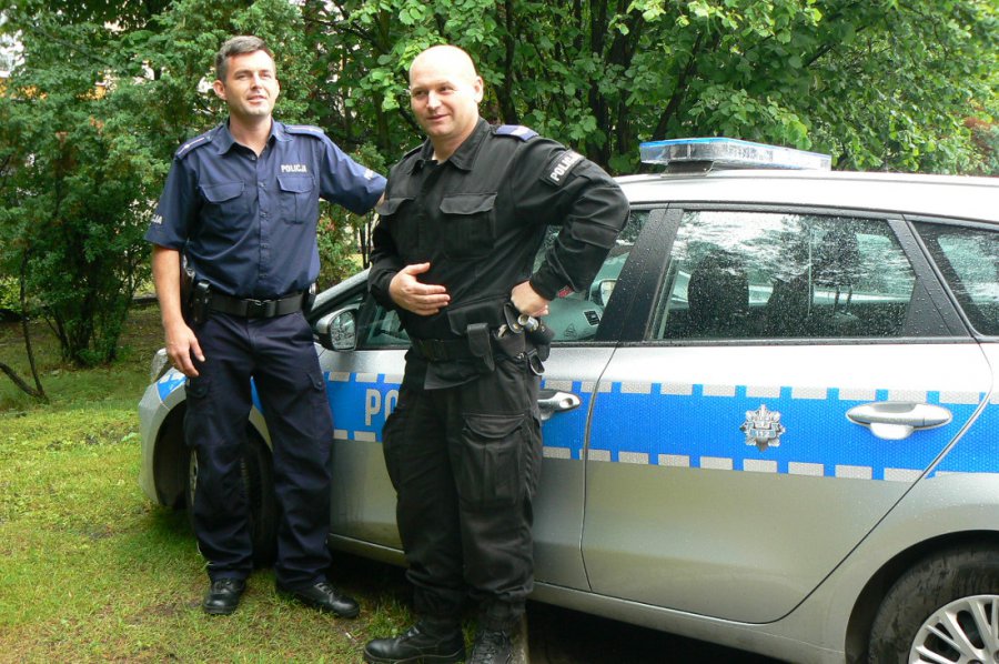 Mł.asp. Marcin Kołdras i sierż.szt. Krzysztof Malinowski. Fot. KSP