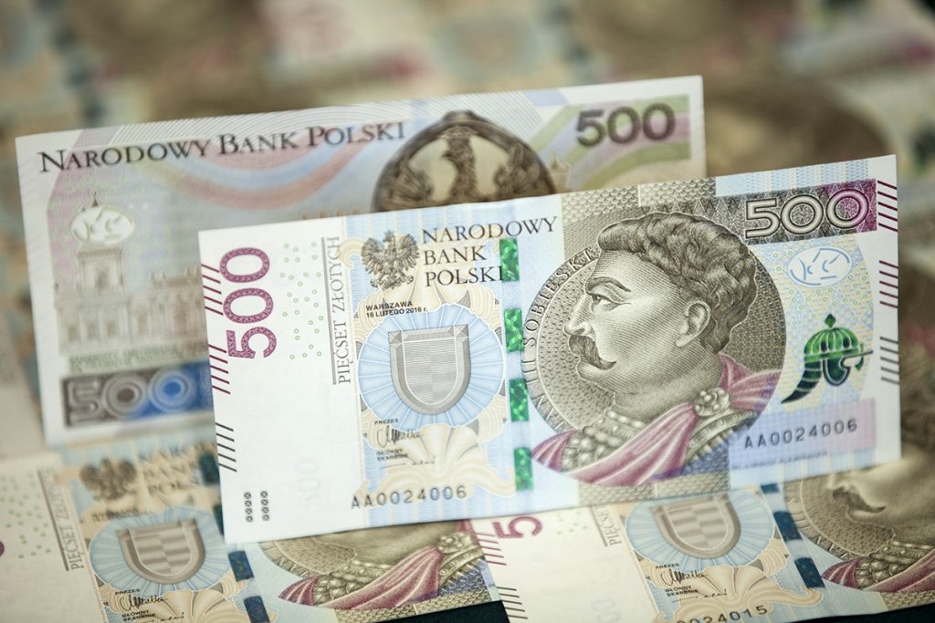 Kiedy zapadną decyzje o Twoim kredycie? Znamy kalendarz RPP na 2026 rok, Warszawa czeka na te daty.