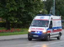 jadąca karetka