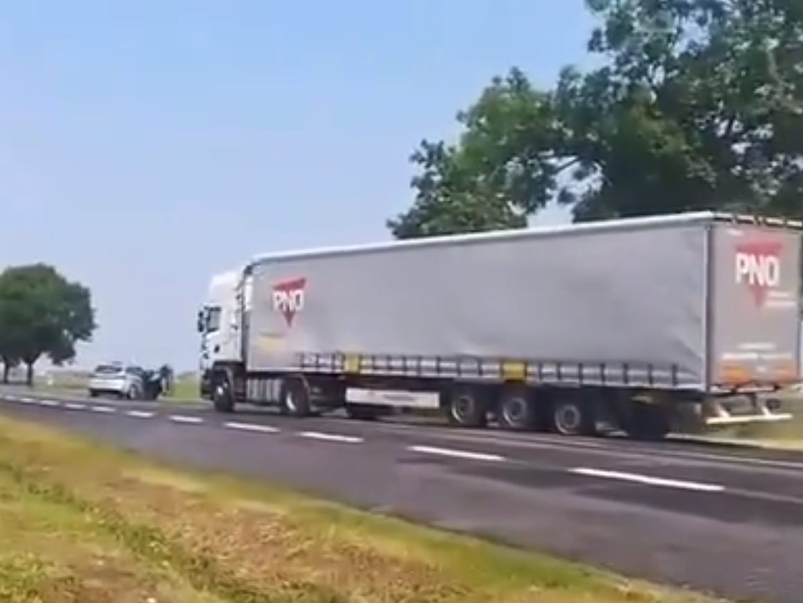 Wojsko wzywa kierowców! Czy grozi nam paraliż transportu? Szkolenia rezerwistów uderzą w dostawy do sklepów.