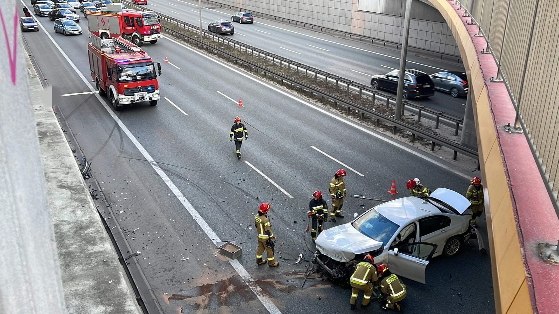 Poważny Wypadek Na Trasie S8! Droga Zablokowana. BMW Rozbite Na ...