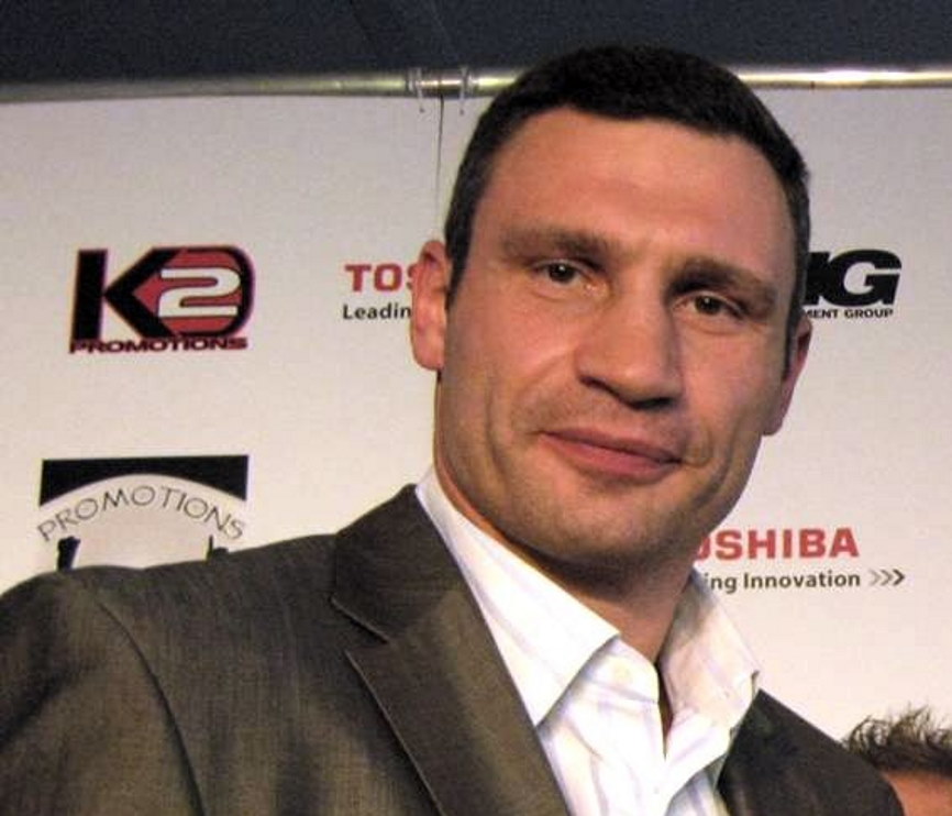 Decyzja o czasowej ewakuacji mieszkańców Kijowa zapadła. Wyjaśniamy powody apelu burmistrza i sprawdzamy raport o sytuacji w stolicy Ukrainy.