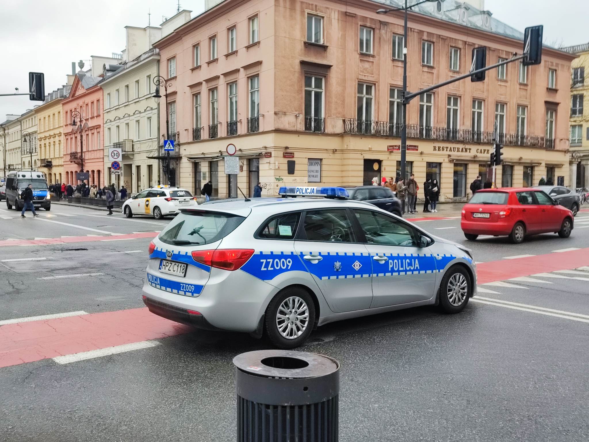 Paraliż Śródmieścia Warszawy. 21 linii autobusowych pojedzie objazdami, ulice zamknięte