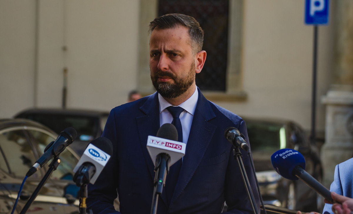 Koniec z 800 plus dla wszystkich? Kryterium dochodowe i tylko dla pracujących? Wicepremier chce rewolucji