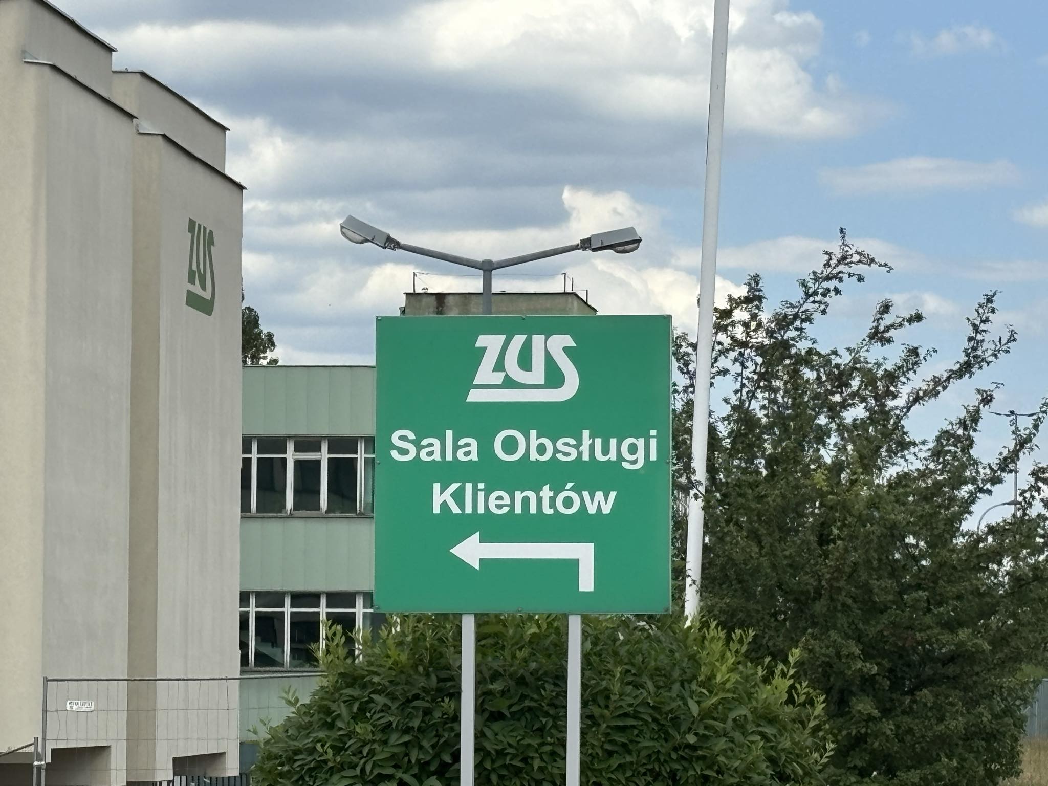 Sprawdź, czy masz ten dokument. Bez niego ZUS nie przyzna renty wdowiej od 2025 roku