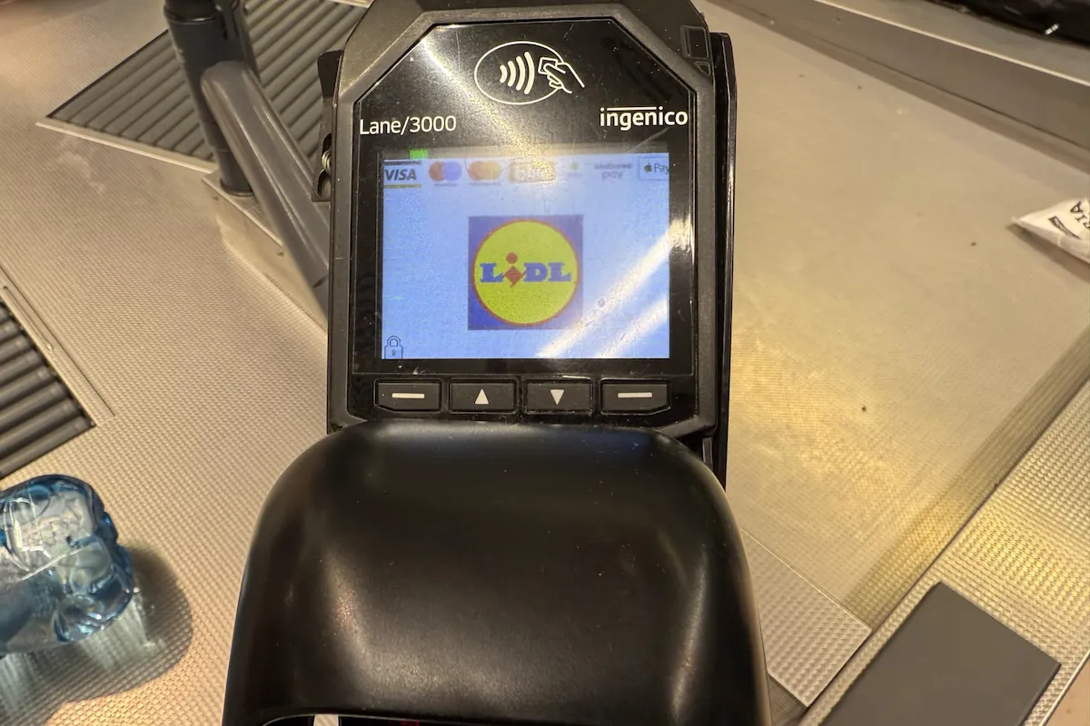 Awaria płatności kartą. Klienci zgłaszają problemy w całej Polsce