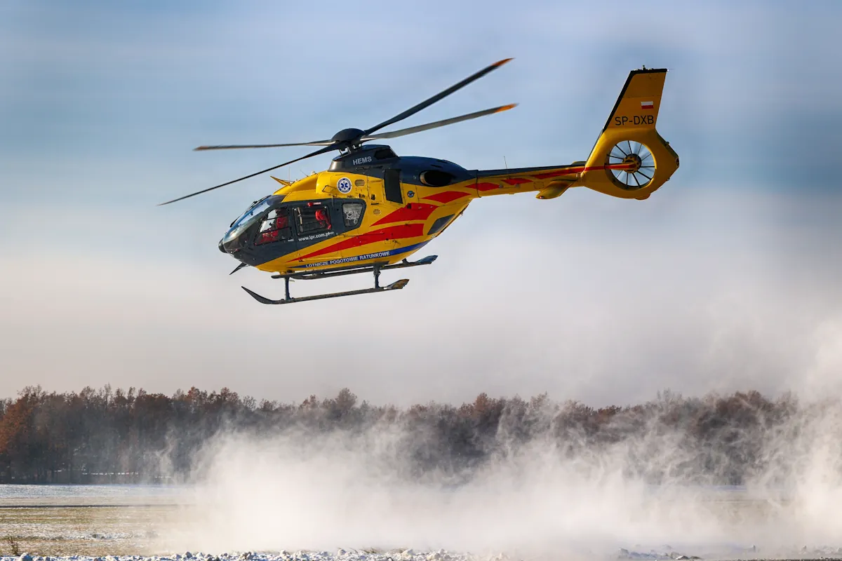 Poważny wypadek na S8. Na miejscu lądowały dwa śmigłowce LPR