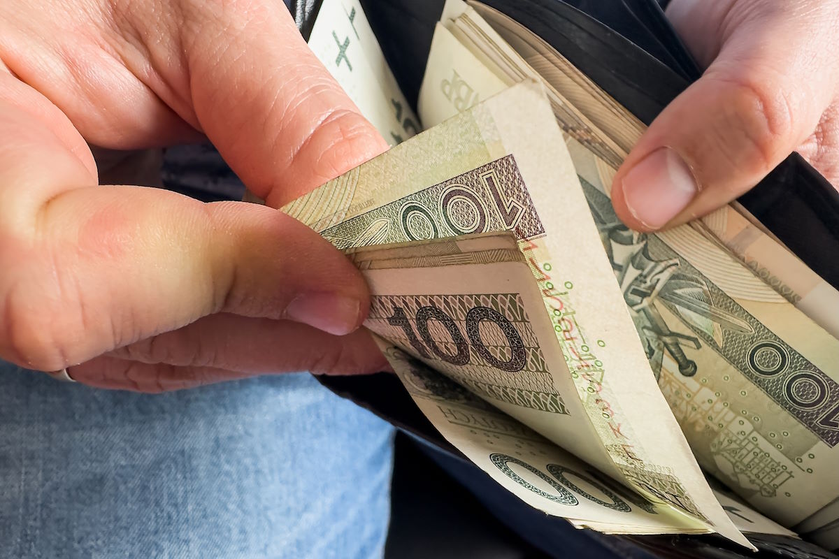 Koniec znienawidzonego podatku? Zapadła decyzja! Masz szansę odzyskać 19% zysków. Oto rewolucja w oszczędzaniu