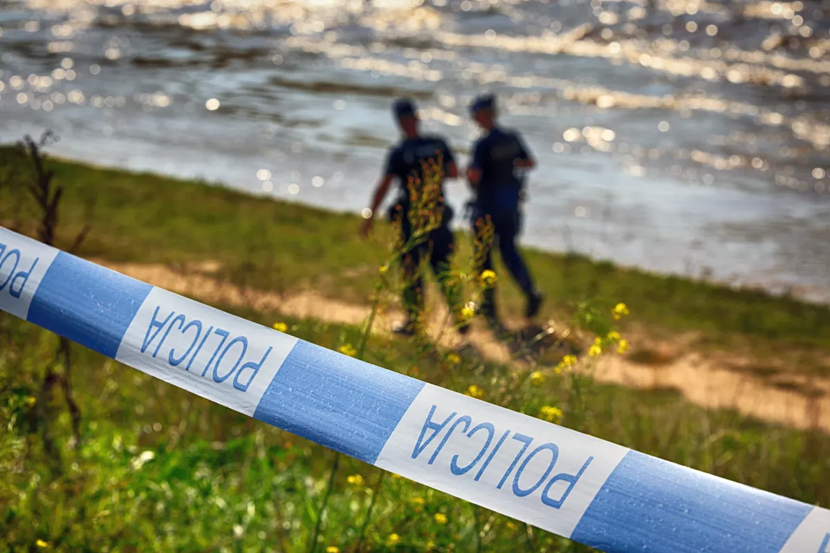 Ciało mężczyzny w Wiśle. Makabryczne odkrycie spacerowicza