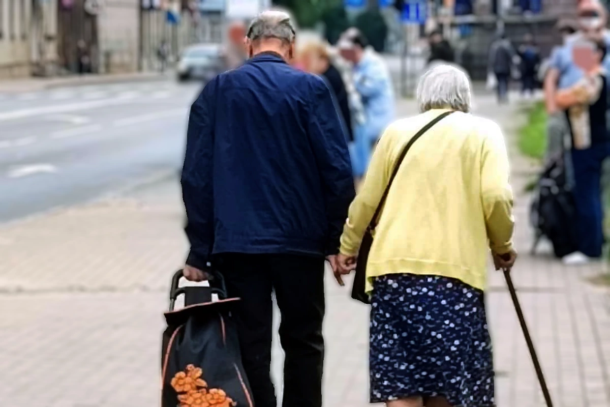 Tysiące Polaków mogą podjąć tę samą decyzję. Dlaczego świadczenia są tak małe?