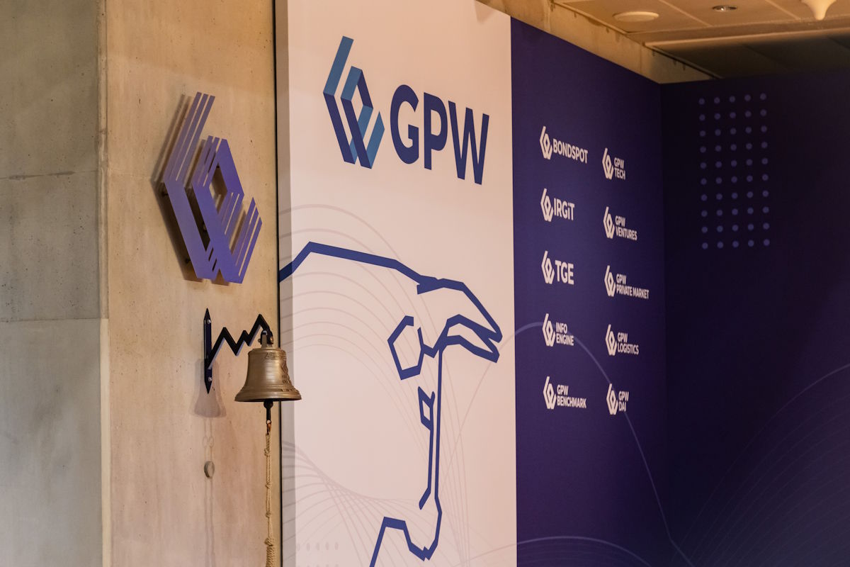 Polska oficjalnie wśród rynków rozwiniętych. Minister Finansów ogłasza sukces. Co to oznacza dla inwestorów w Warszawie