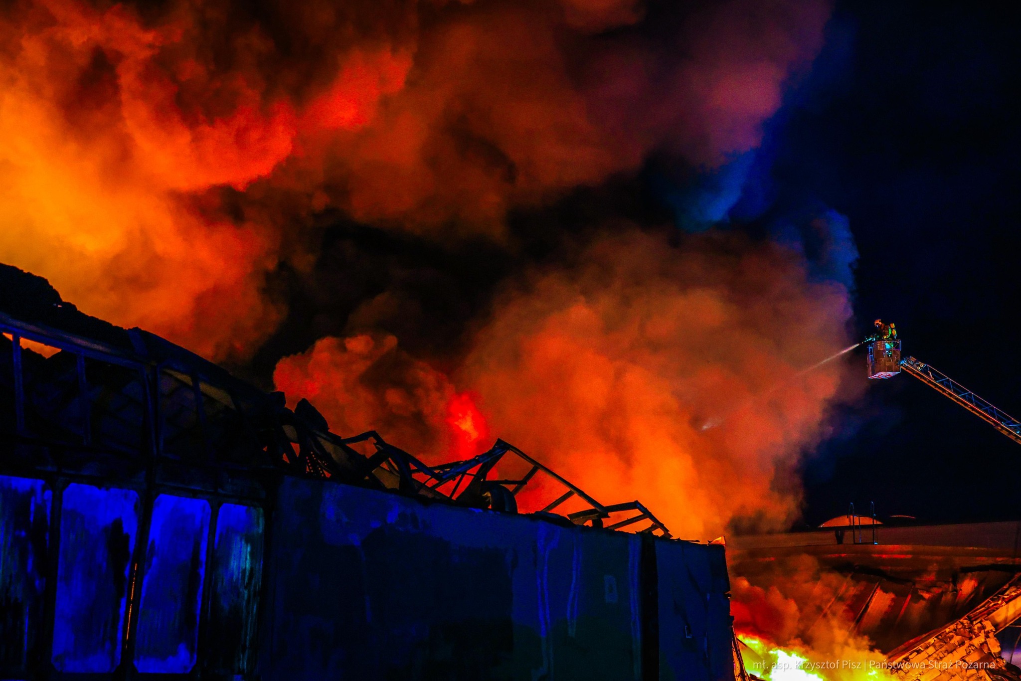 Ucieczki, werbunek i ładunki zapalające. Tak działała grupa podejrzana o podpalenie Marywilskiej