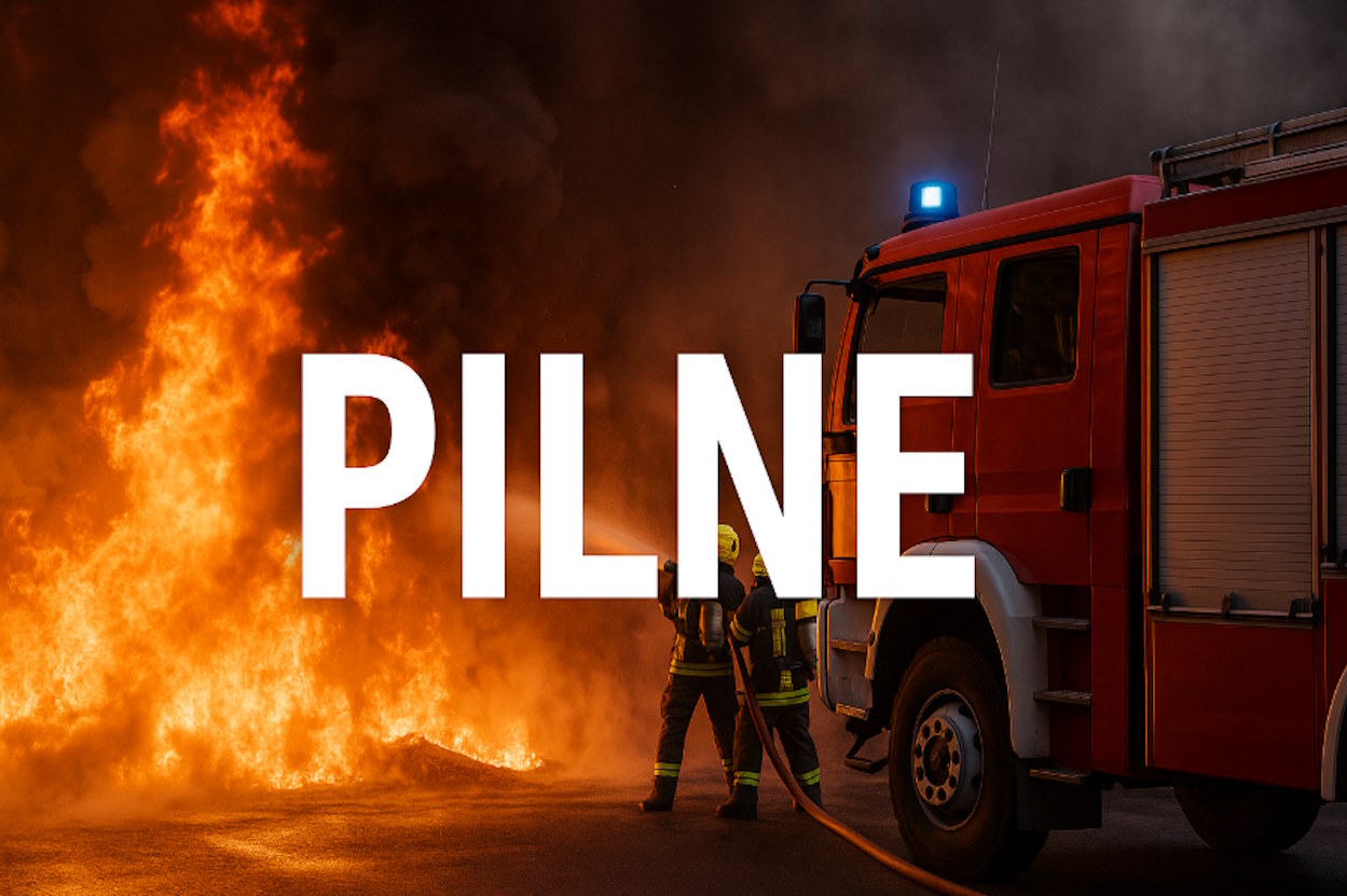 Ogień strawił magazyn po sufit wypełniony towarem. Dramatyczna akcja strażaków