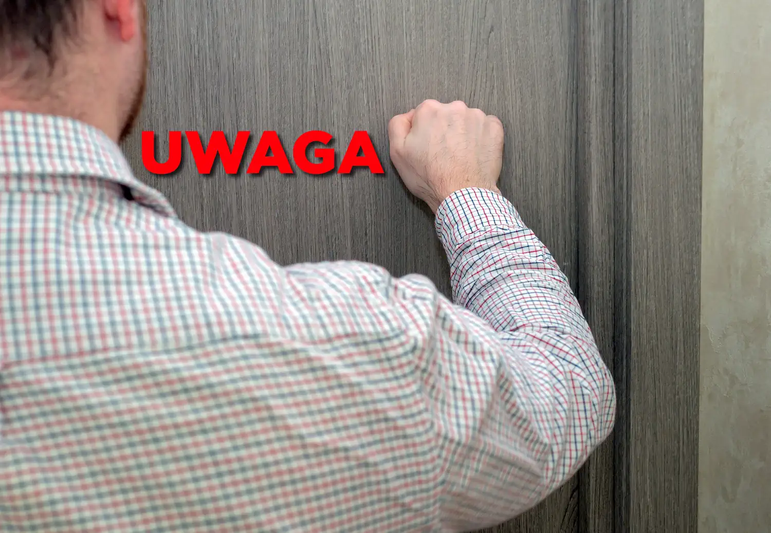 Urzędnik wejdzie bez nakazu, a za zatrzaśnięcie drzwi grozi Ci więzienie