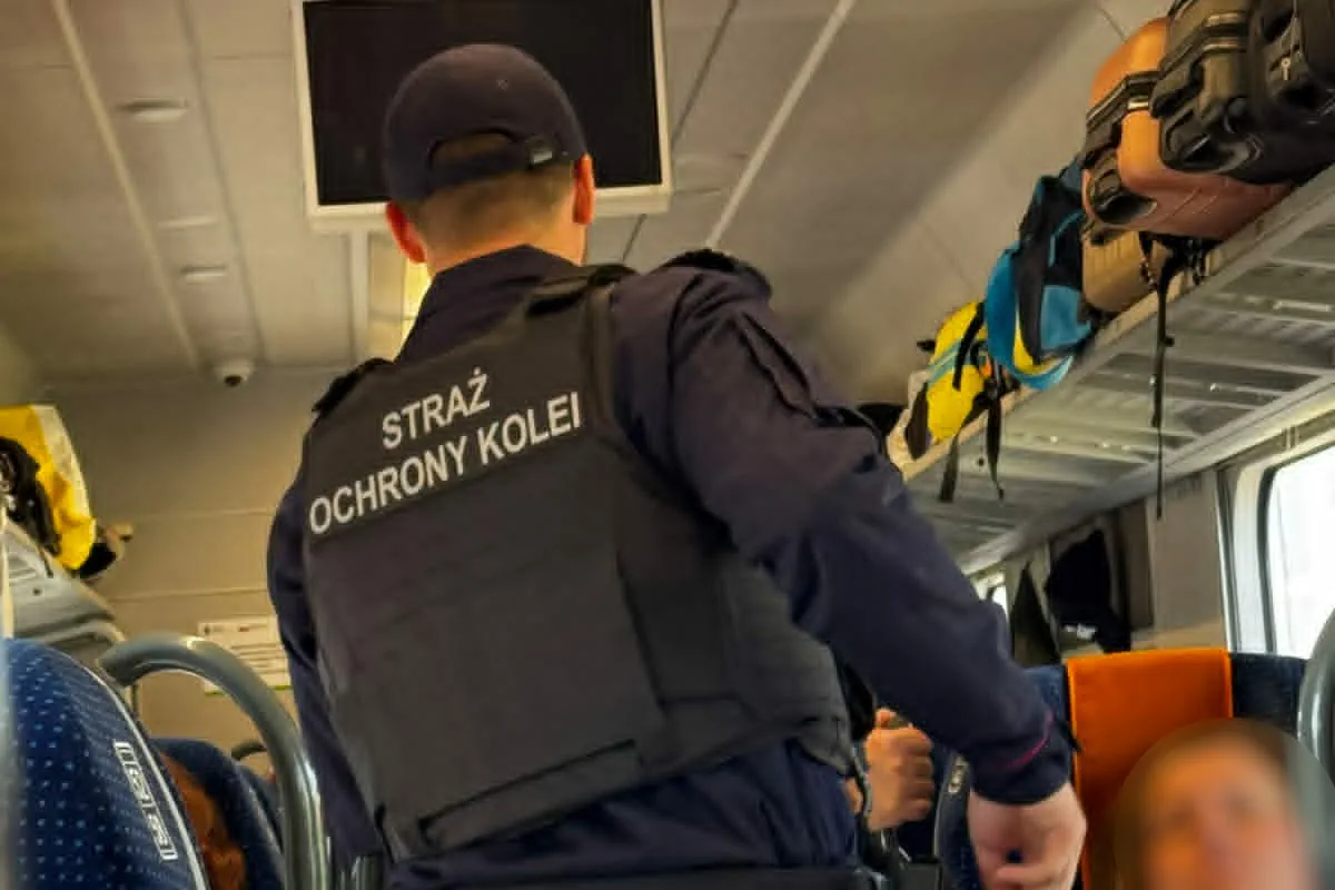 Stan alarmowy w całym kraju. Rząd uruchomił służby, kolej pod specjalnym nadzorem