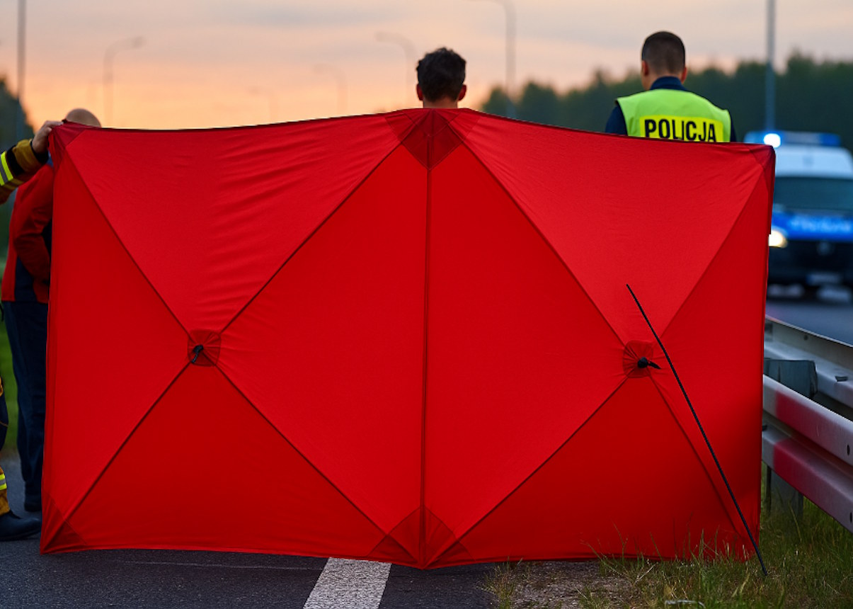 Tragiczny wypadek pod Warszawą. Nie żyje starsza kobieta