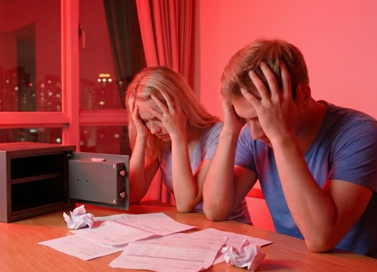 Myślałeś, iż to tylko „martwy przepis”? Statystyki są bezlitosne. Tysiące Polaków straciło dorobek życia w jedną noc