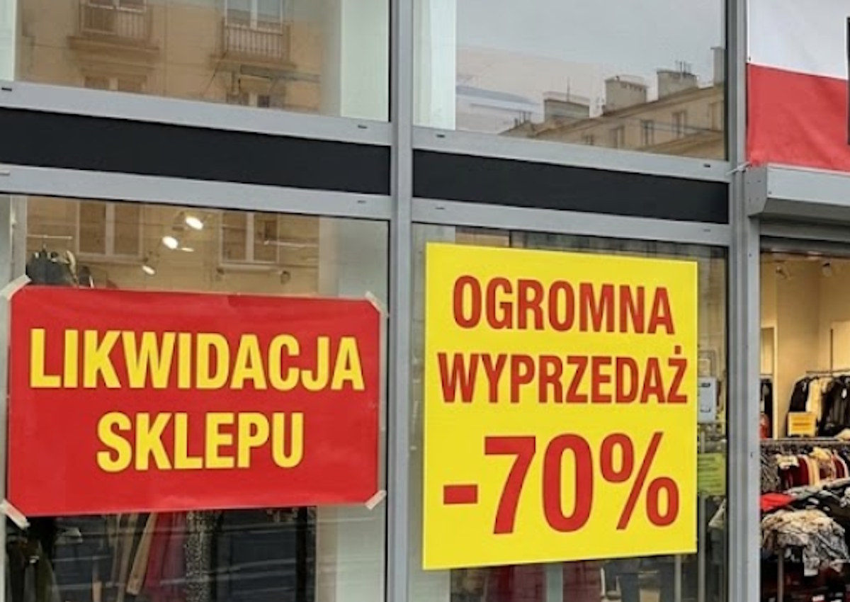 Kultowa polska marka odzieżowa zamyka sklep. Trwa ogromna wyprzedaż