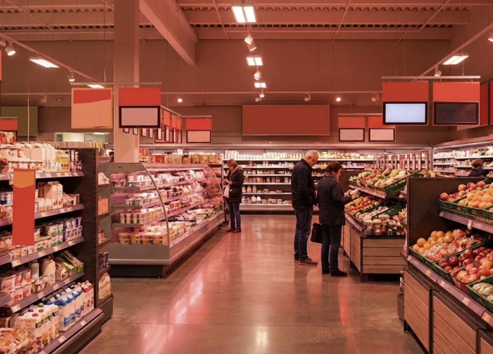 Szok cenowy w sklepach tuż po Sylwestrze. Za te produkty zapłacimy krocie od 1 stycznia. Mapa drogowa podwyżek 2026