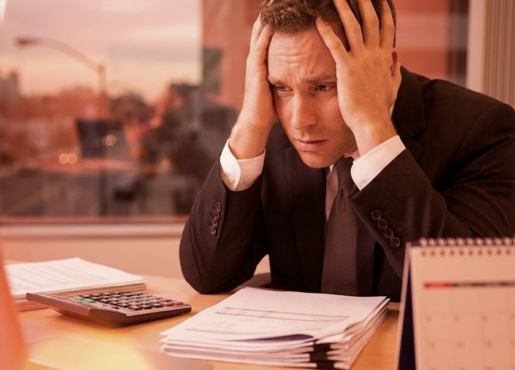 Rekordowa podwyżka od stycznia. Polacy łapią się za głowy, a to nie koniec złych wieści. Szokujące wyliczenia na 2026 rok