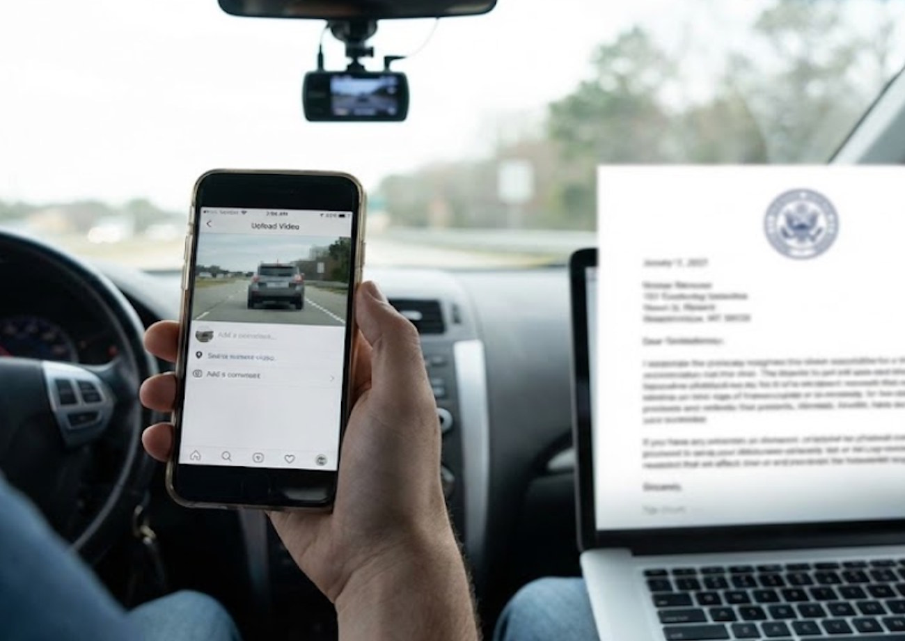 Bawisz się w szeryfa z kamerką? To może być najdroższy film w twoim życiu. choćby 30 tys. zł kary za RODO. „Zamazanie tablic to za mało”