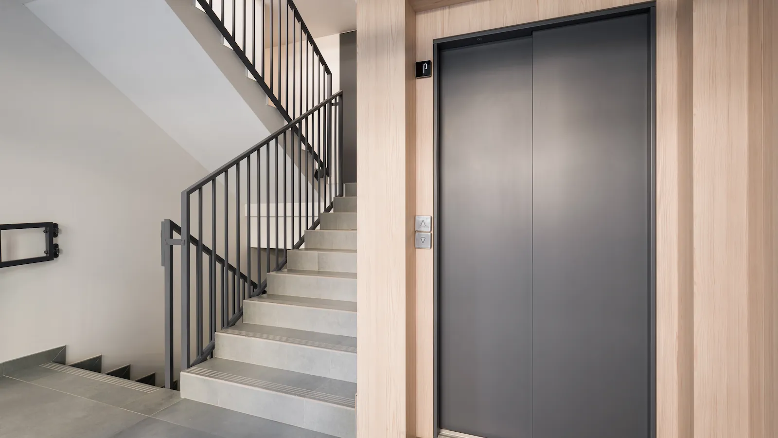 Korytarze w blokach pod lupą służb! Mandaty do kilku tysięcy złotych