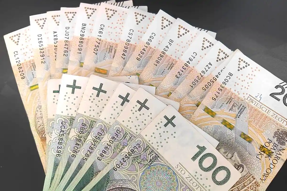 Płacili 800 zł, teraz zapłacą 1200 zł. I to jeszcze nie koniec. Mieszkańcy bloków w Polsce boją się otworzyć skrzynki