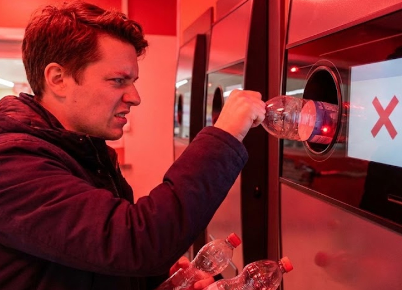 System kaucyjny w 2026 roku: Dlaczego automat „wypluwa” Twoje butelki? Sprawdź, na czym tracisz pieniądze przy kasie