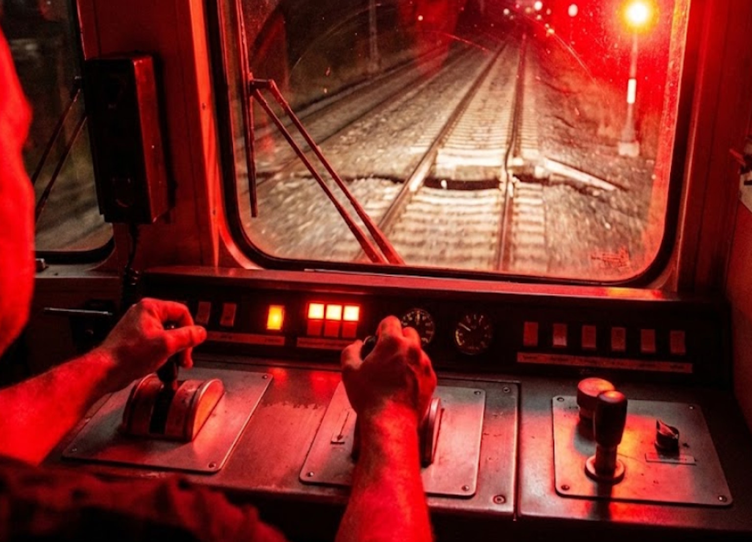 Groźny incydent. Maszynista zauważył „dziurę” w torach i podjął decyzję w ułamku sekundy