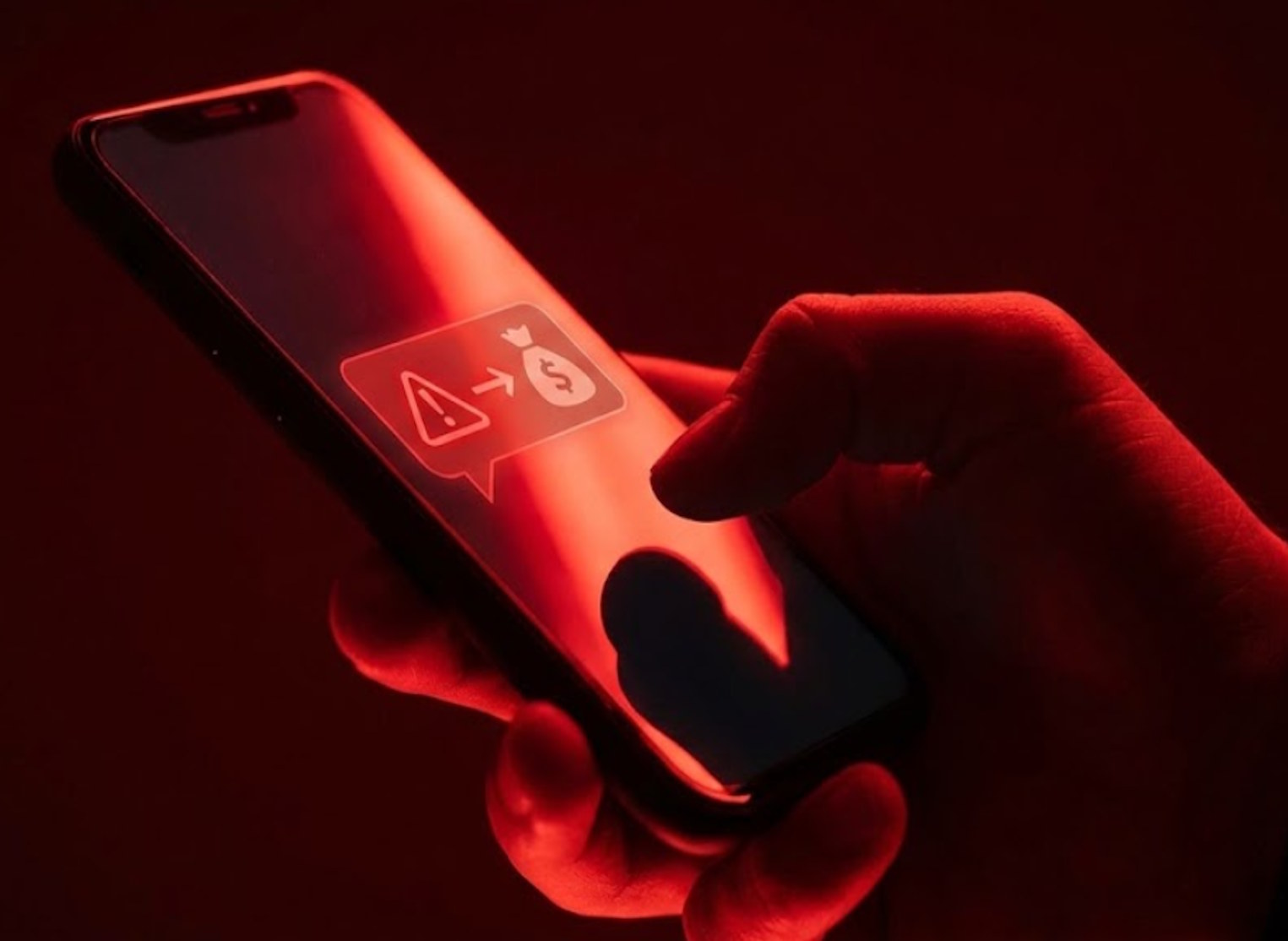 Dostałeś dziwny przelew na telefon? Nie oddawaj ani grosza! To nowa, bezczelna pułapka