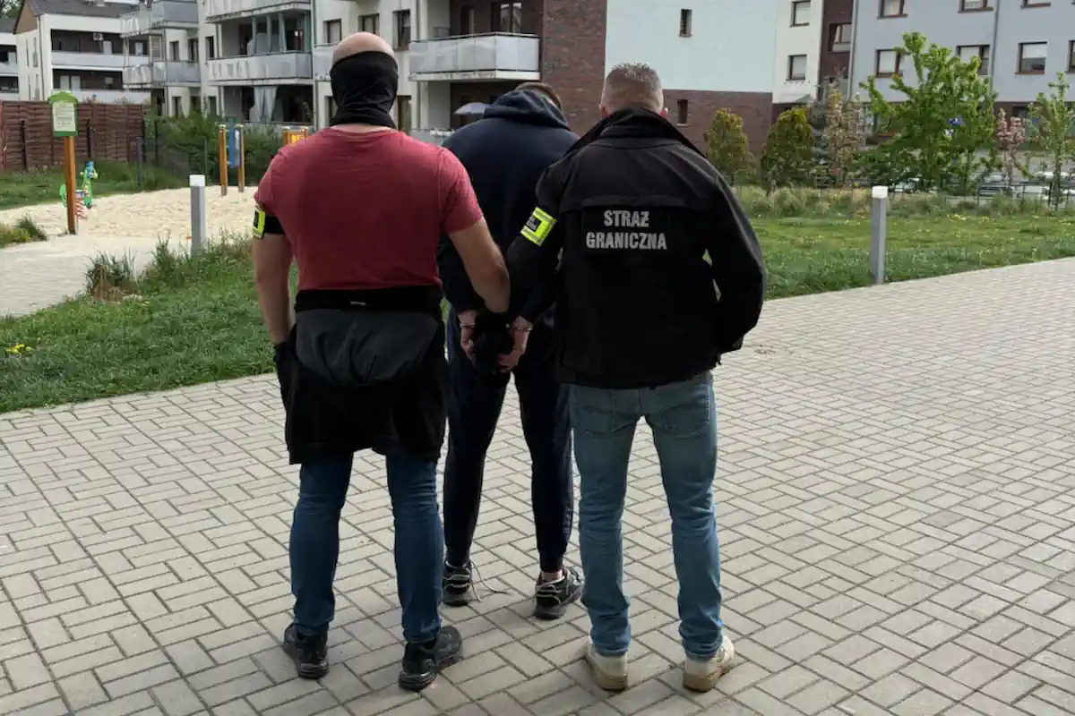 Bestialski napad na Białołęce. Ciężkie pobicie, groźby i skrępowanie. Sprawcy wpadali jeden po drugim, trop prowadził przez kilka krajów