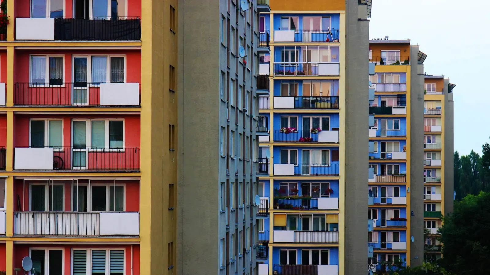 To już się zaczęło. Remont z przymusu. Mieszkańcy bloków w całej Polsce pokryją gigantyczne wydatki
