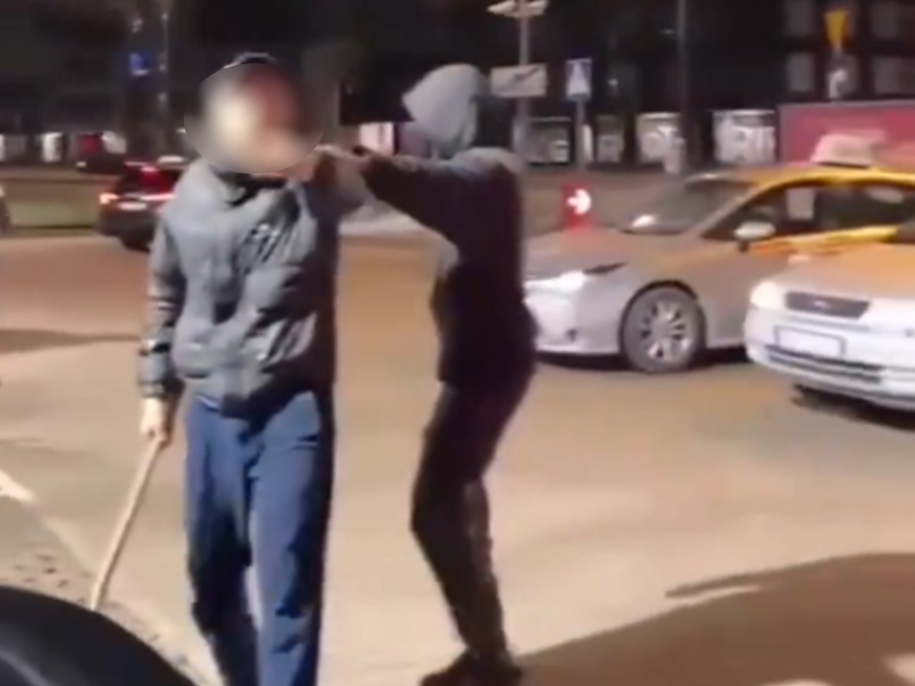 Policja ogłosiła alarm w Warszawie. Brutalne pobicie i okrzyki po arabsku