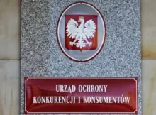 Tabliczka na budynku Urząd Ochrony Konkurencji i Konsumentów