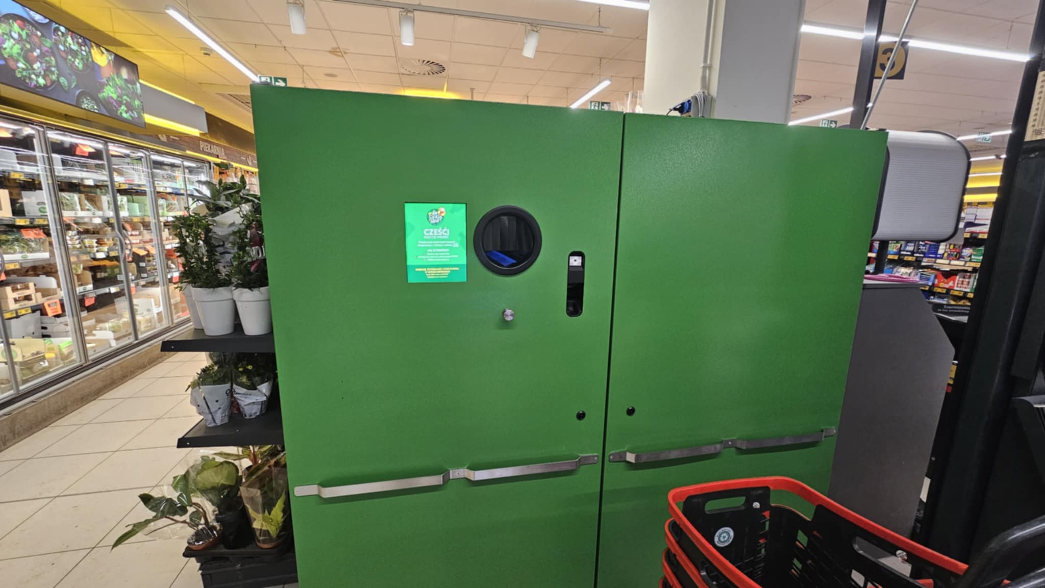 Miliony złotych leżą w systemie kaucyjnym. Co dzieje się z pieniędzmi, których nikt nie odebrał?