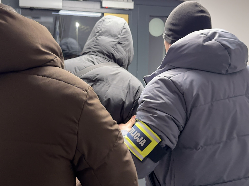 Alarm w Warszawie. Trzech obywateli Ukrainy zatrzymanych na gorącym uczynku w banku na Ochocie