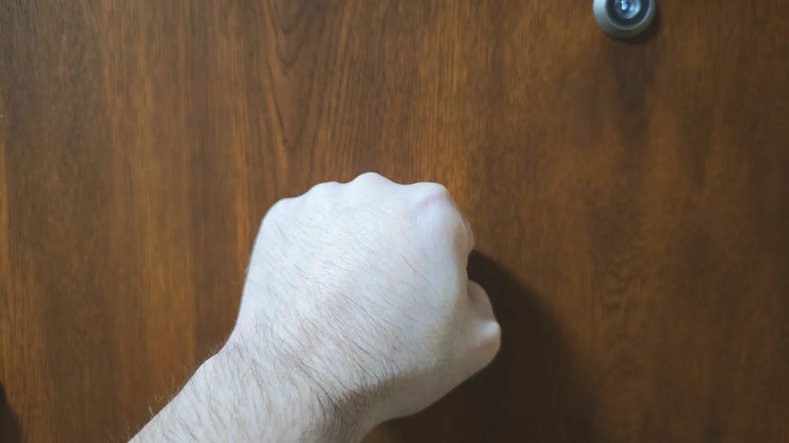 Masz trochę oszczędności? Urząd skarbowy mówi: sprawdzam. Nakładany jest drakoński podatek.