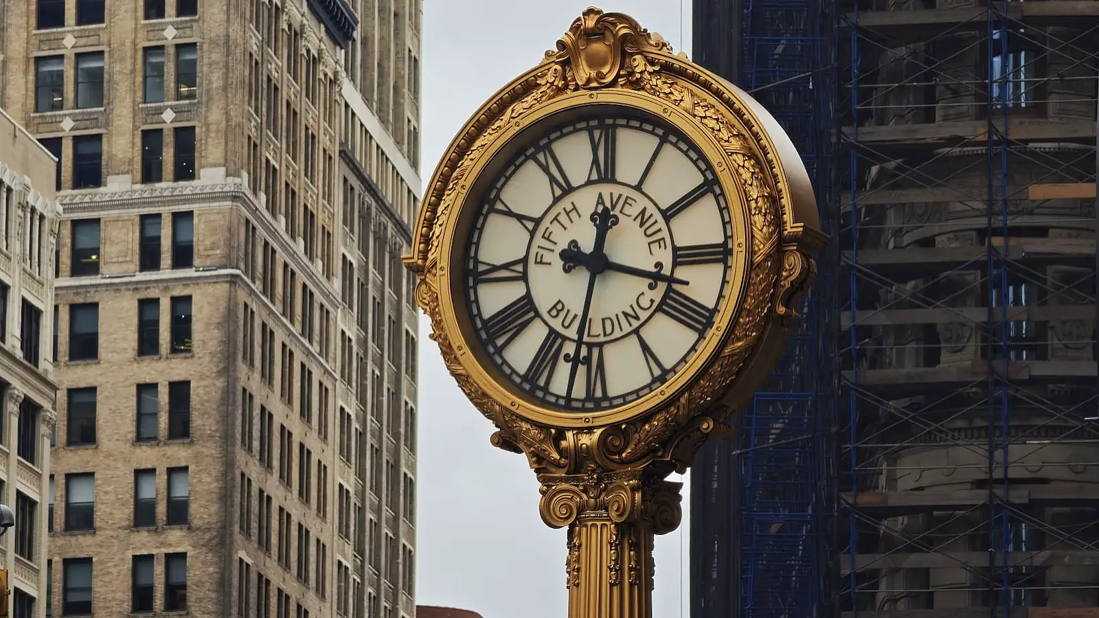 Tej nocy przestawiamy zegarki. Czy to ostatni raz? Sprawdziliśmy, co dzieje się w Brukseli