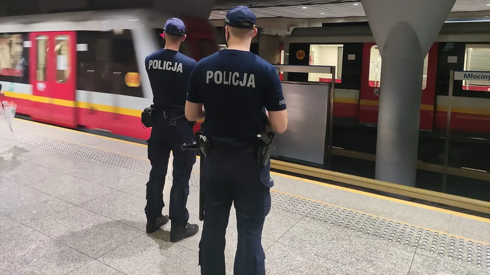 Tragiczny wypadek w metrze. Cztery stacje zamknięte, ogromne utrudnienia mogą potrwać dłuższy czas