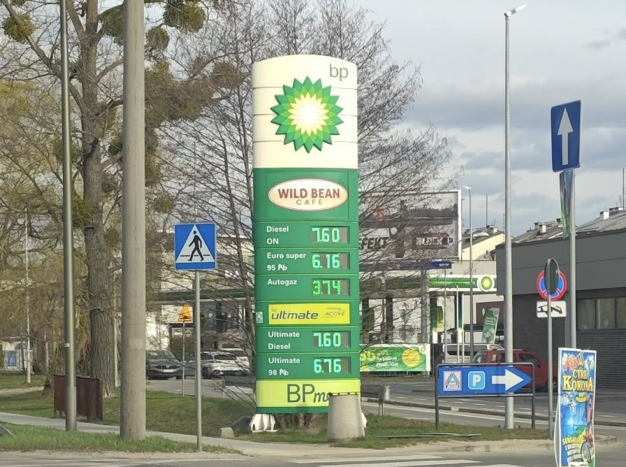 Nowe limity cen paliw od środy. Sprawdź, ile maksymalnie zapłacisz za benzynę i diesel