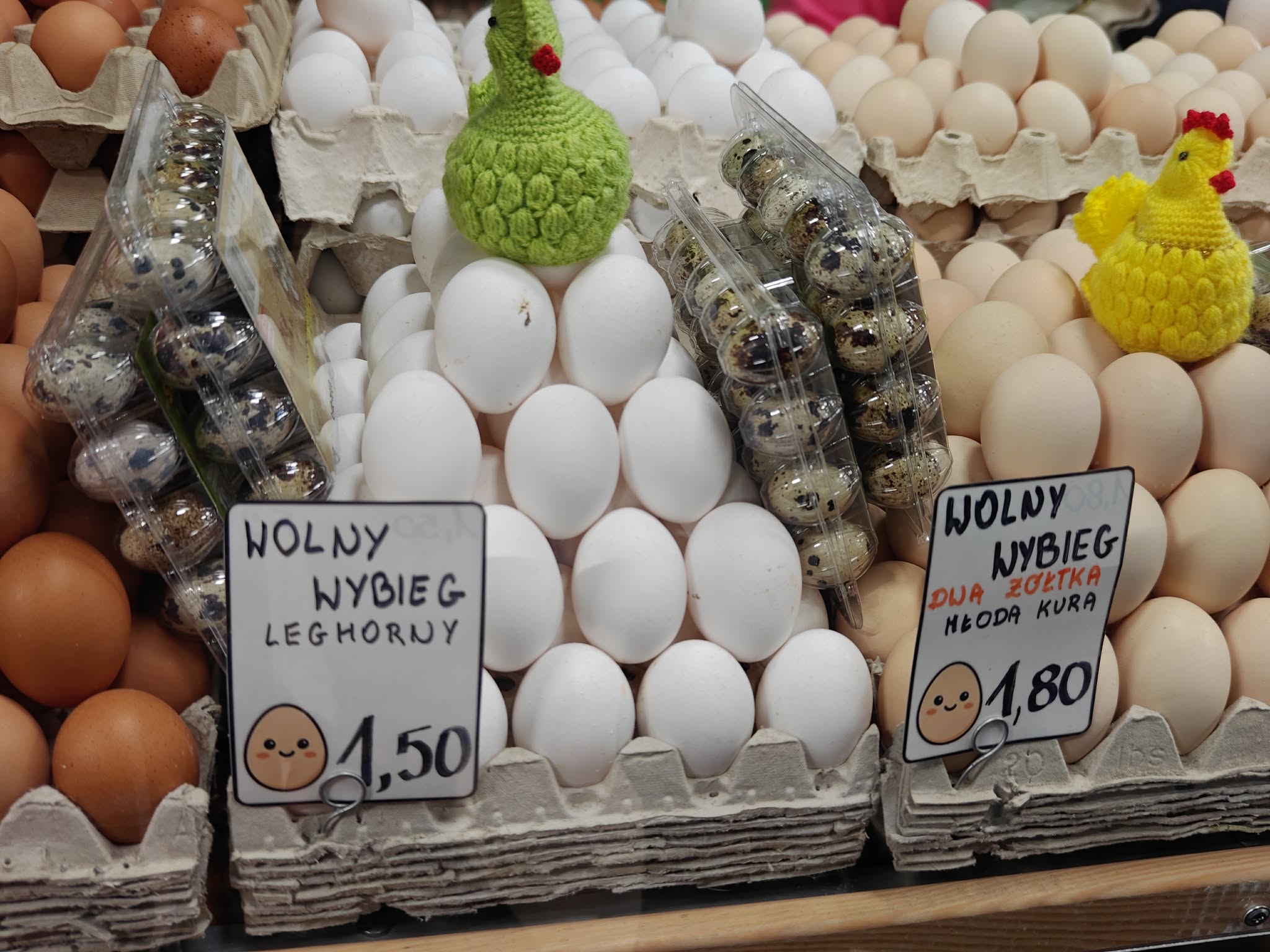 Tłumy na warszawskim bazarku. Sprawdziliśmy ceny. Te produkty to petarda przed Świętami