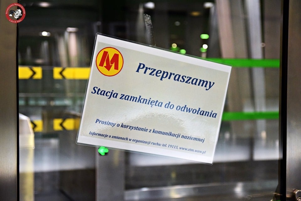 Paraliż metra w Warszawie. Trzy stacje nagle wyłączone, służby wkroczyły do akcji