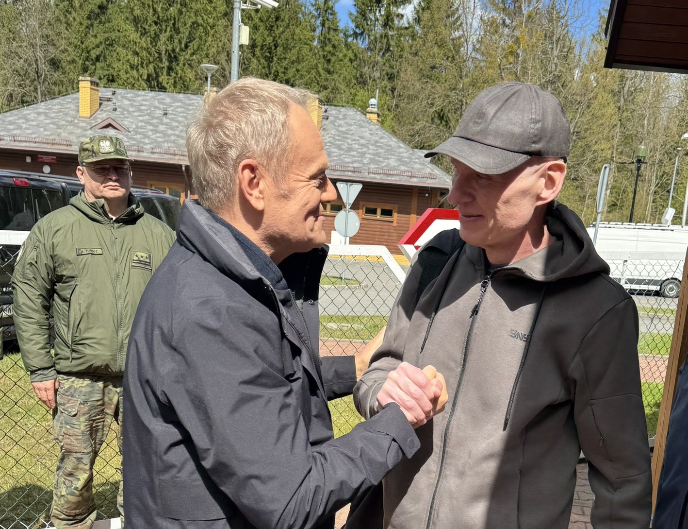 Kulisy uwolnienia Andrzeja Poczobuta, o których długo nie mówiono. Tusk ujawnia, jak naprawdę wyglądała ta operacja