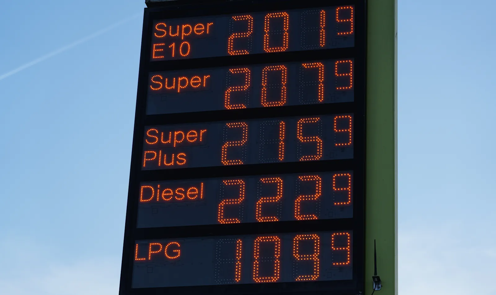 Gigantyczna różnica w cenach paliw. Niemcy jeżdżą do Polski, bo paliwa u nich wystrzeliły