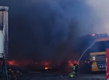 Pożar pod Warszawą. Strażacy podczas akcji Fot. Gmina Radzymin