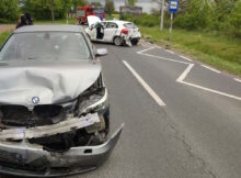 Wypadek na Mazowszu w miejscowości Srebrna. Samochód na boku, kierowca w szpitalu. Duże utrudnienia i objazdy. Fot. Policja Płock.