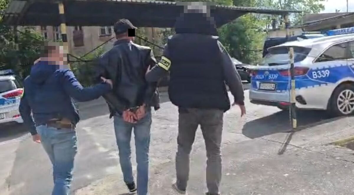 Ukrywał się od miesięcy i był ścigany listami gończymi. „Łowcy głów” dopadli go w Polsce