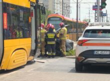 Zderzenie tramwaju z autem Fot. Warszawa w PIgułce